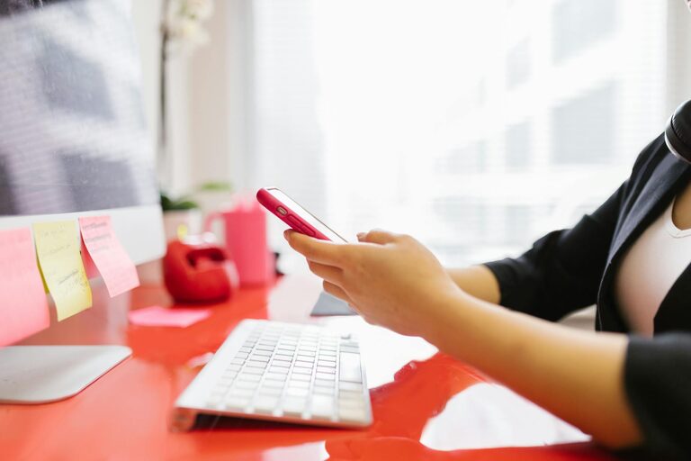 How to Keep Your Emails Under Control: Tips for an Organized Inbox